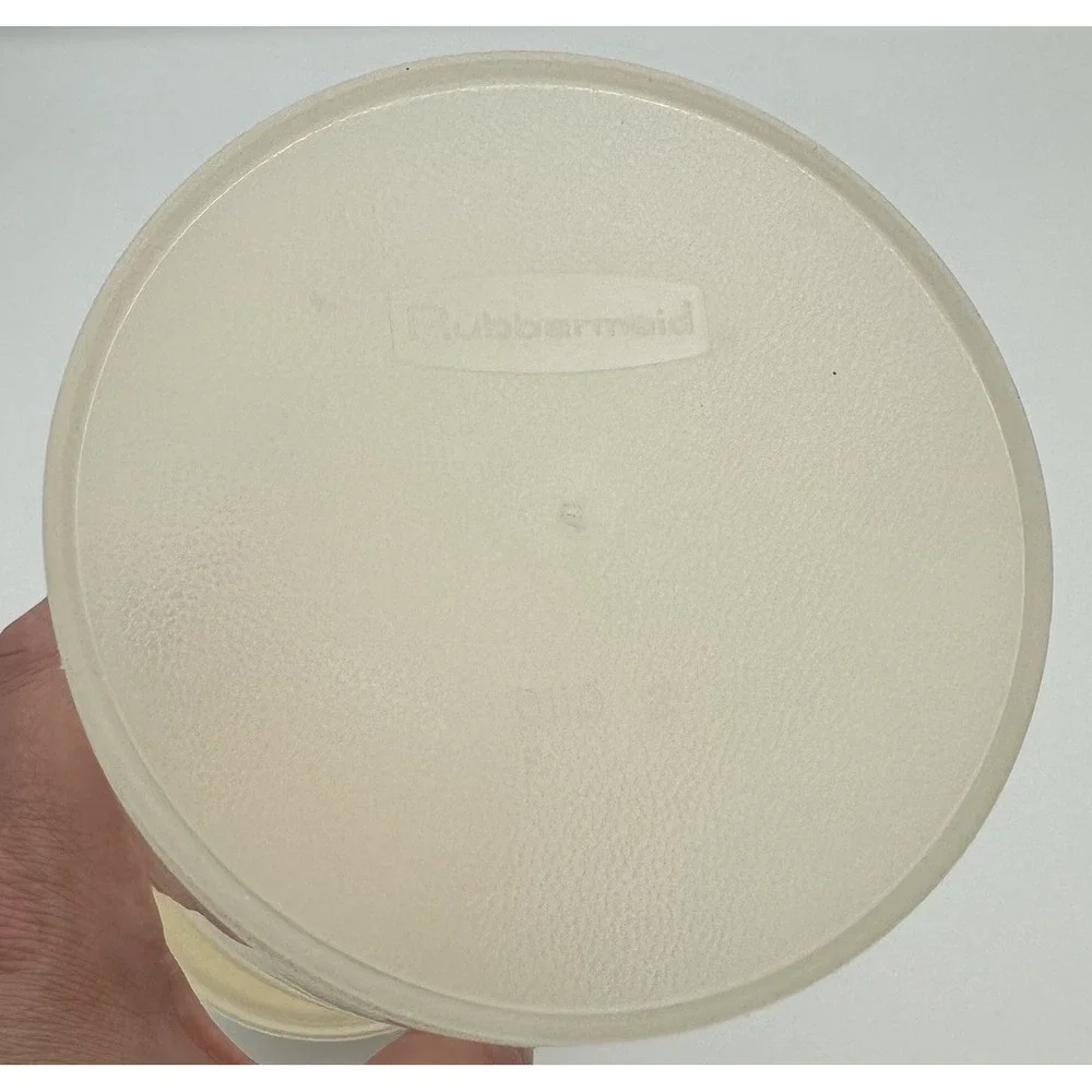 Rubbermaid Servin' Saver Pasta Spaghetti‎ Keeper Storage with Easy Measure Lid
